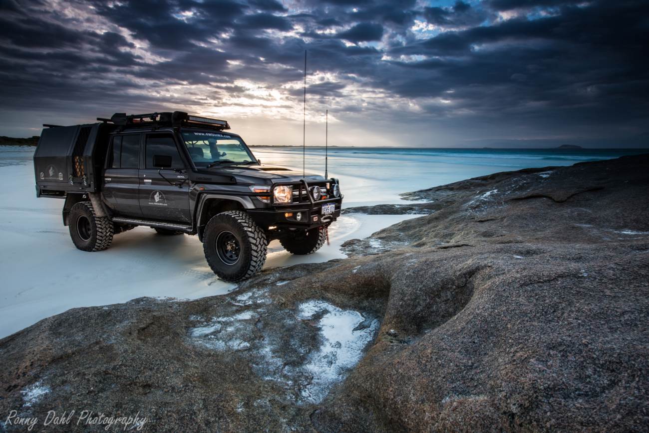 79-series-cruiser-on-the-beach-at-sunrise – Whitsundays 